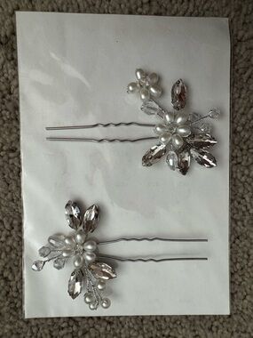 Pearl & Crystal Floral Hair Pins - Silver